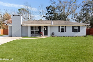 272 Holcomb Blvd, Ocean Springs, MS 39564