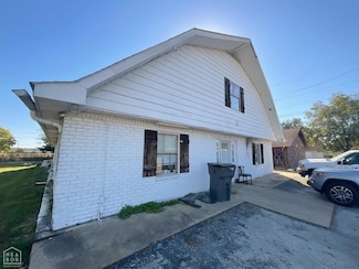 1015 S 2nd Ave, Paragould, AR 72450