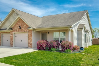 11 Sunset Cove Dr, Rossville, GA 30741