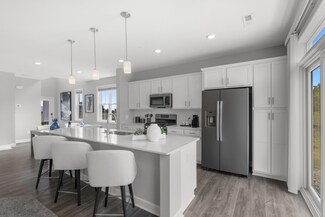 9376 4th St N, Lake Elmo, MN 55042