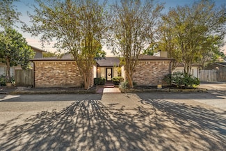 12800 Briar Forest Dr Unit 126, Houston, TX 77077