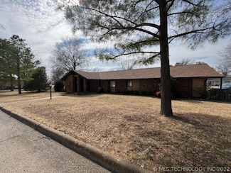 407 W Robb Ave, Muskogee, OK 74401
