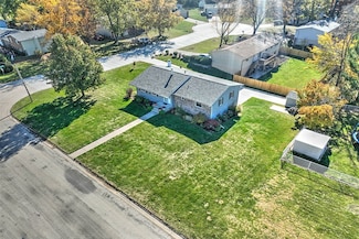 705 W Wildwood Dr, Mount Zion, IL 62549