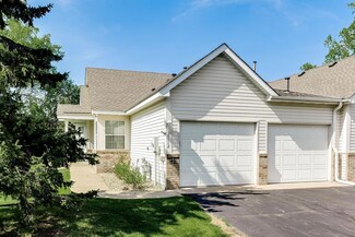 2112 Albemarle Ct N, Saint Paul, MN 55113