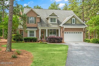 3 Scots Glen Dr, Southern Pines, NC 28387