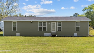 12021 Swamp Fox Hwy E, Tabor City, NC 28463