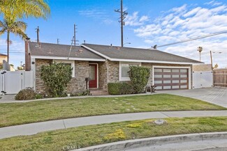 8502 Merle Cir, Huntington Beach, CA 92647