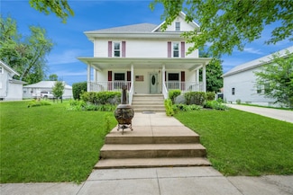 205 2nd Ave, Keystone, IA 52249