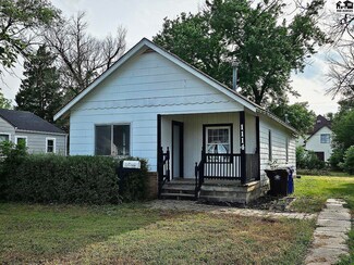 1114 S Walnut St, McPherson, KS 67460