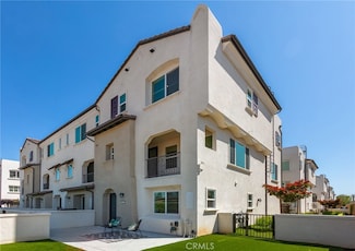 12915 Calabria Dr, La Mirada, CA 90638