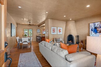 316 Don Fernando Rd, Santa Fe, NM 87505