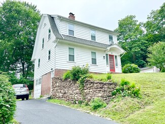 78 Belvidere Ave, Holyoke, MA 01040