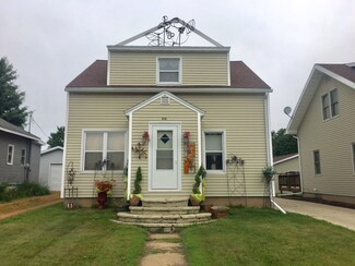 516 E Elm St, Stratford, WI 54484