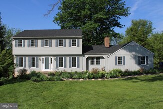 4 Bellbrook Dr, West Chester, PA 19382