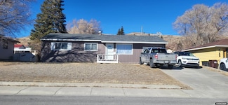 201 La Paloma Dr, Rawlins, WY 82301