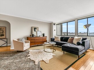 1731 Beacon St Unit 806, Brookline, MA 02445