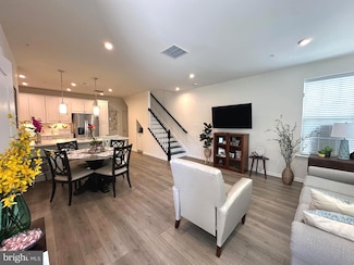 9402 James MacGowan Ln Unit 611, Owings Mills, MD 21117