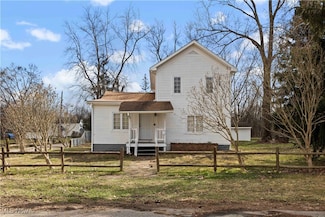403 W Liberty St, Girard, OH 44420