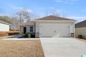 637 Klynes Dr, Calera, AL 35040