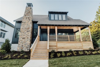 1726 W Markham Rd, Fayetteville, AR 72701