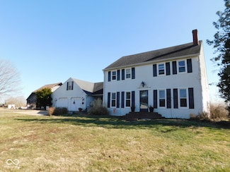 13205 E Legal Tender Rd, Columbus, IN 47203