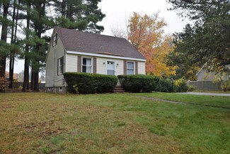 19 Walton Rd, Plaistow, NH 03865