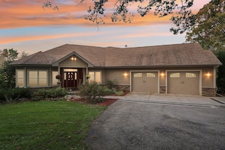 3811 Riege Ln, Deerfield, WI 53531