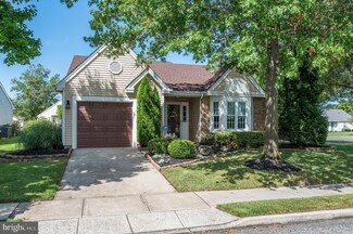 685 Cascade Dr S, Mount Laurel, NJ 08054