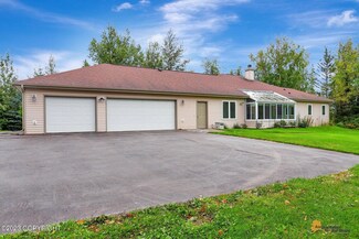 3354 N Arabian Ln, Palmer, AK 99645
