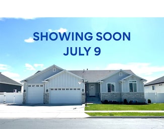 998 S Steed Dr, Syracuse, UT 84075
