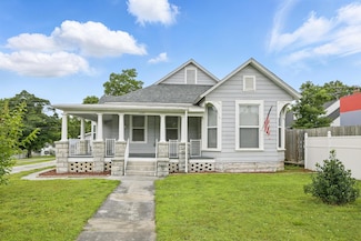 1209 S Garrison Ave, Carthage, MO 64836