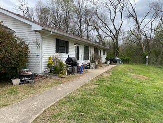 10456 State Highway 76, Forsyth, MO 65653