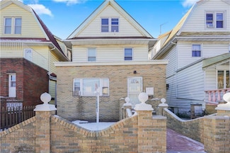 1364 77th St, Brooklyn, NY 11228