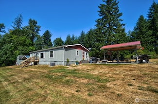 930 Tipsoo Loop N, Rainier, WA 98576