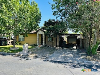 1003 Buena Vista Ave, Victoria, TX 77901