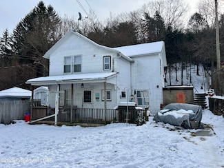 13 Coal St, Glen Lyon, PA 18617