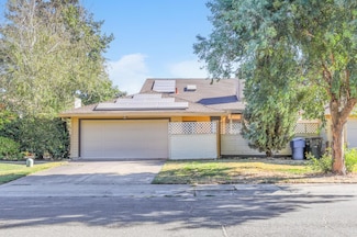 462 de Mar Dr, Sacramento, CA 95831