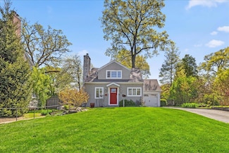 27 Smith Ave, White Plains, NY 10605
