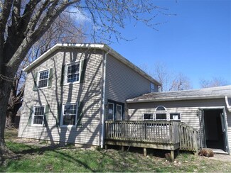 12205 New Cut Rd NE, Palmyra, IN 47164