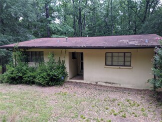 808 Neal St, Tuskegee Institute, AL 36088