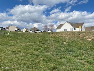 2 Riley St, Lebanon, VA 24266