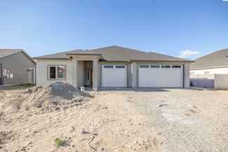 227 Schrute Rd, Prosser, WA 99350