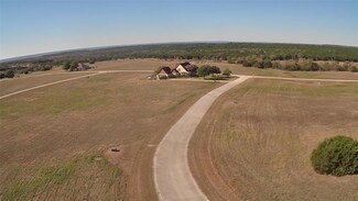 7413 Gleneagles Dr, Cleburne, TX 76033