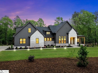 30 Mcgill Rd, Taylors, SC 29687