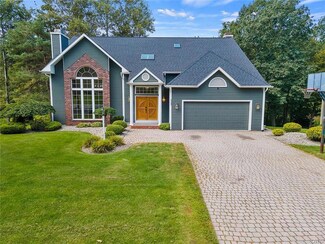 4557 Ashfield Terrace, Syracuse, NY 13215
