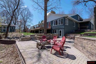 1822 Mary Ln, North Mankato, MN 56003