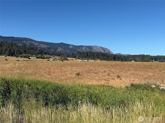 61 Tetons Ln, Cle Elum, WA 98922