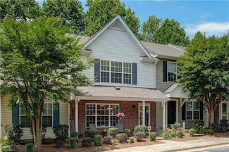 10 Tannenbaum Cir, Greensboro, NC 27410