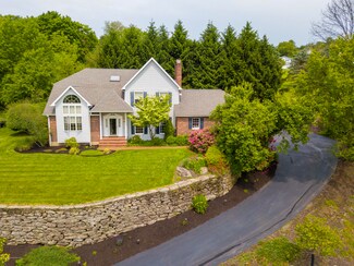27 Rice Ct, Dallas, PA 18612