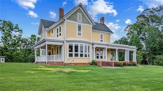 2280 N Broad St, Commerce, GA 30529